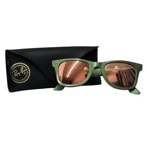 RAY-BAN Green Wayfarer Cosmo Collection Venus Sunglasses RB2140 6109/Z2 50-22 2N